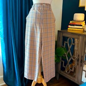 Lightweight plaid ankle length trousers